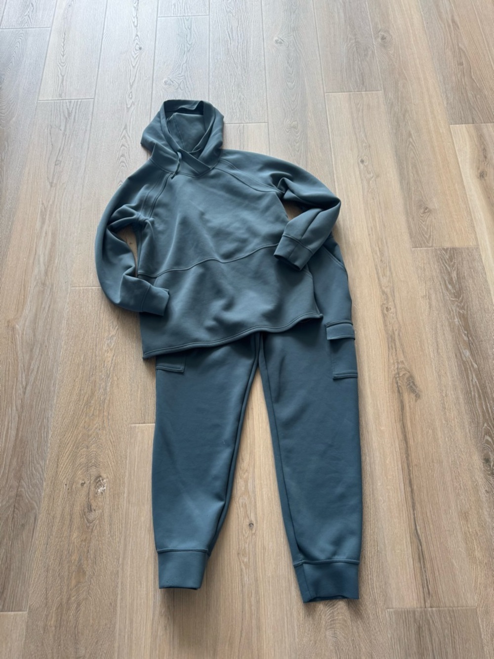 Cozy Hooded Sweatshirt and Jogger Set - Slate Blue